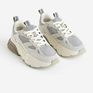 White chunky sneakers